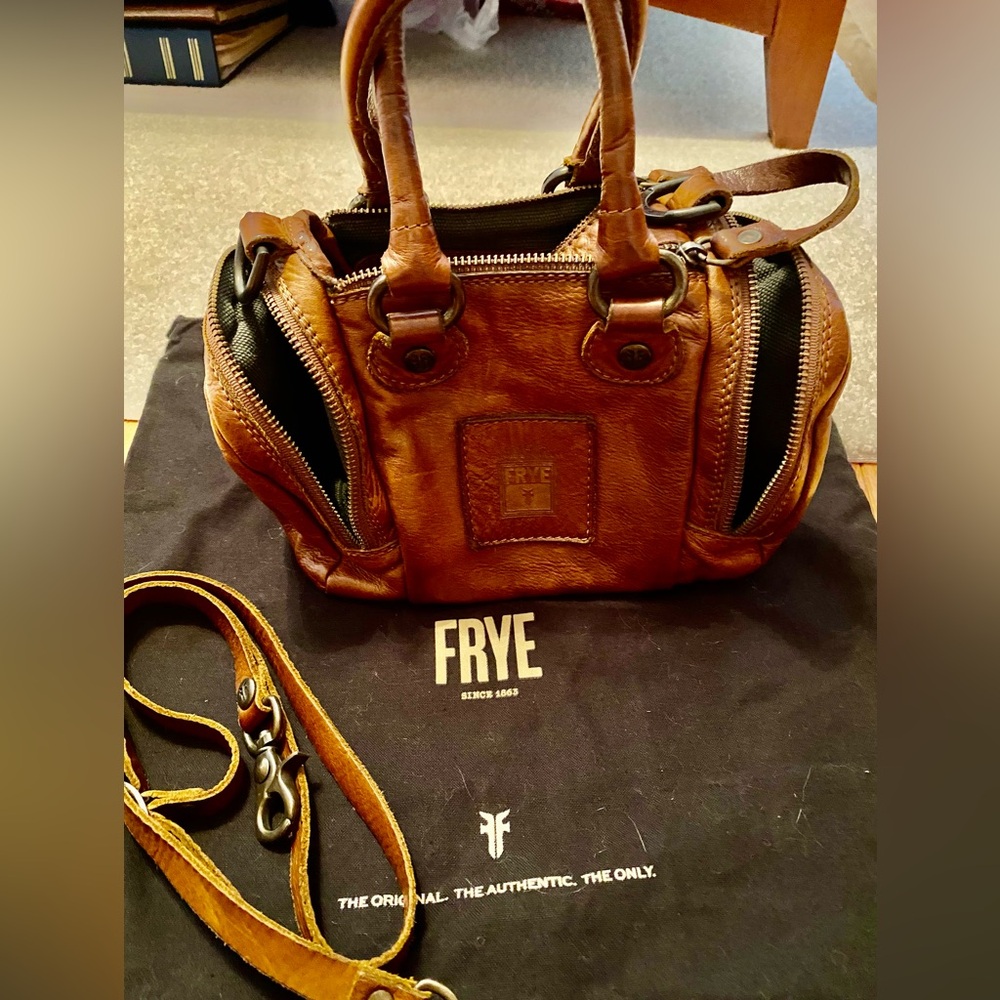 ❤️👢FRYE BROOKE Mini Satchel👢🤠